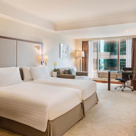 The Royal Pacific Hotel & Towers Hong Kong Bagian luar foto